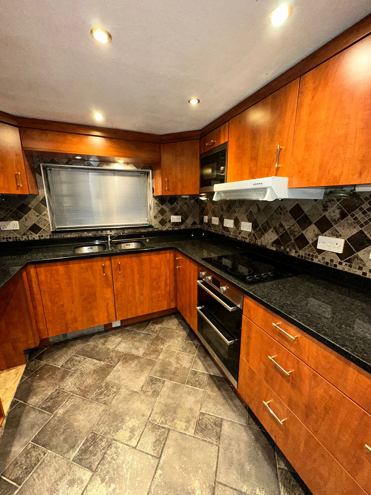 862caafc-c858-4a7b-913c-eaf390e1225b