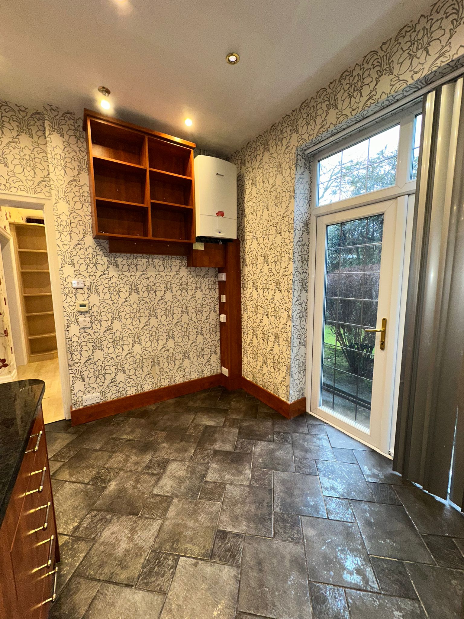 da33d477-a368-4c79-b0a0-f9e27cb7df7d